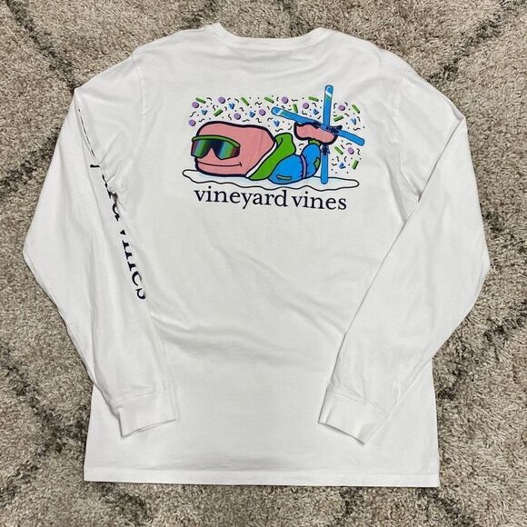 Vineyard Vines Apres Ski Bro Whale Long-Sleeve Pocket Tee Size Small - Picture 5 of 7
